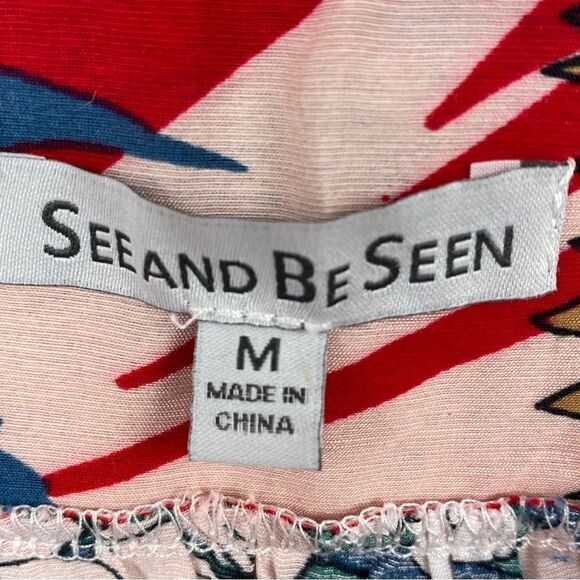 See and Be Seen Floral Crochet Neck Sleeveless Tank Top Red Multi Medium - Picture 8 of 11